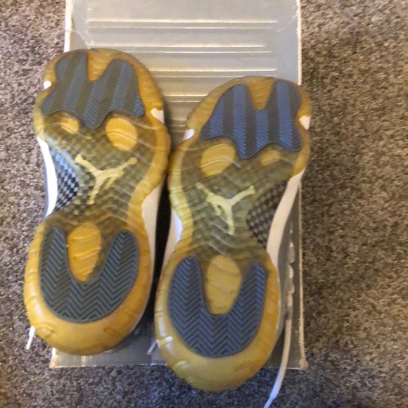 Jordan 11 “Cool Grey” size 11 authentic - Picture 4 of 5